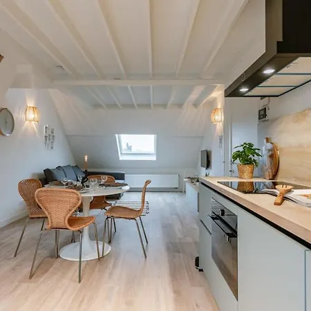 Huswell - Bright Duplex Close To The Sea * Ostend